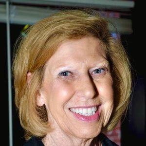 Meet your Posher, Dee